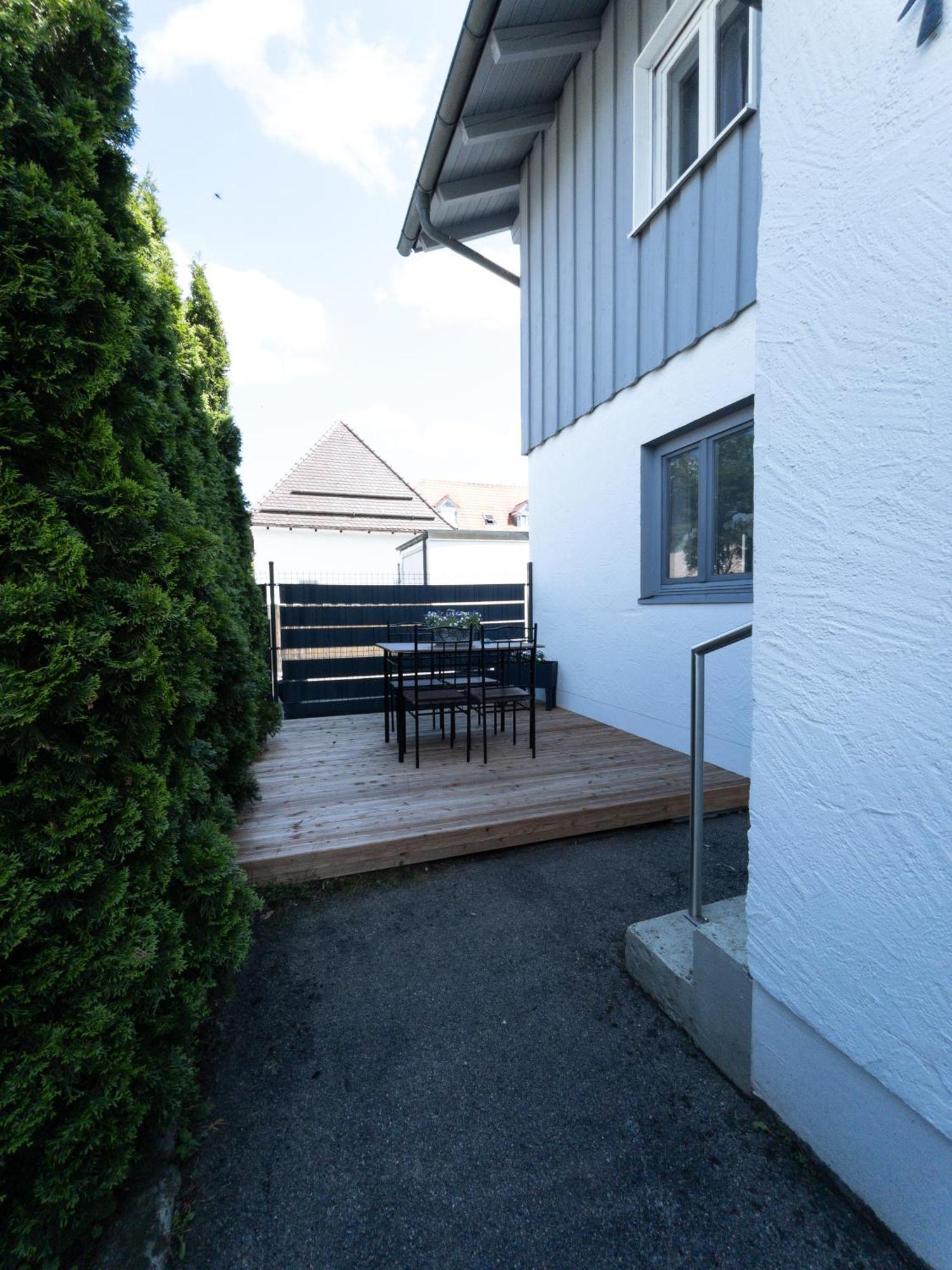 Fewo-Lavees Moderne Zentrale Fewo Nahe Omv Wacker Kliniken Burg -Eigener Eingang-Schluesselloser Check In Burghausen Exteriér fotografie
